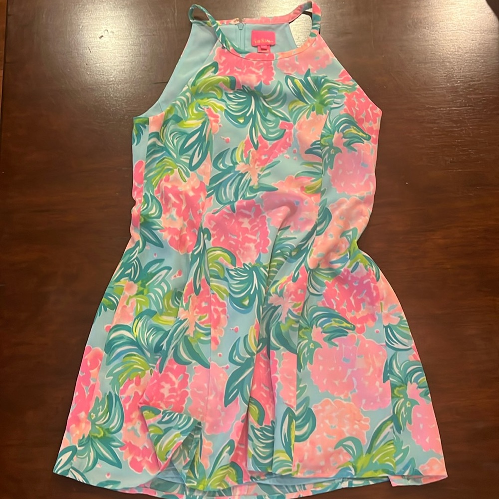 Cute Lilly Pulitzer dress with built in padding size:14 like-new condition